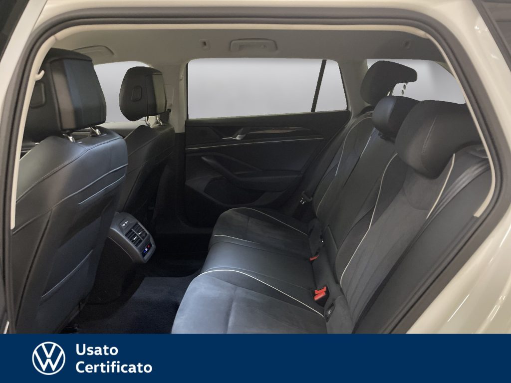 immagine usato VOLKSWAGEN Passat 1.5 etsi act business 150cv dsg