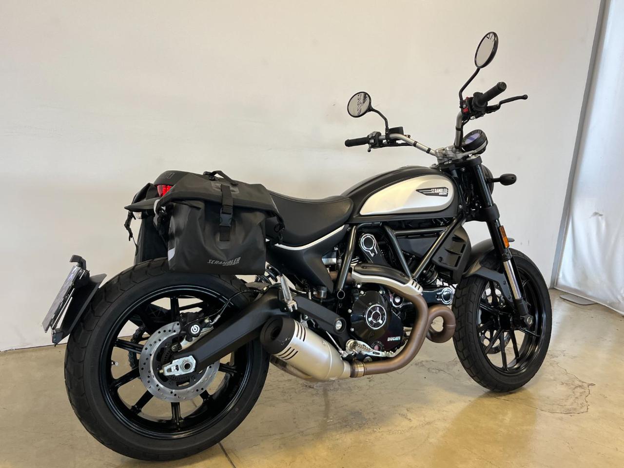 immagine usato DUCATI Scrambler 800 DARK STEALTH