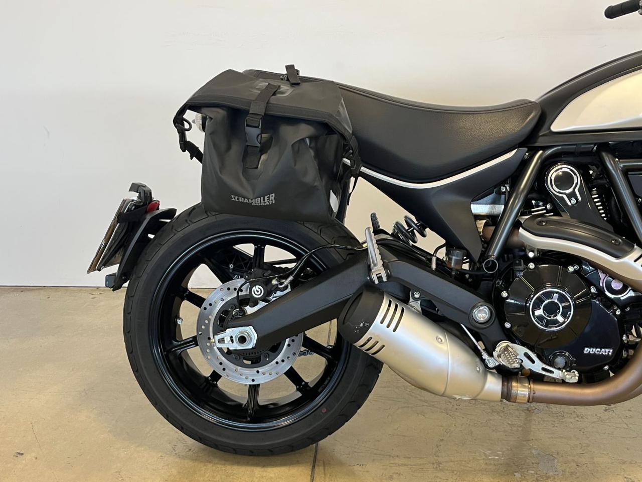 immagine usato DUCATI Scrambler 800 DARK STEALTH
