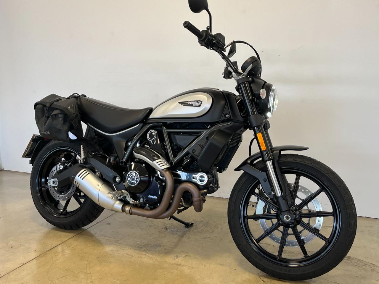 immagine usato DUCATI Scrambler 800 DARK STEALTH
