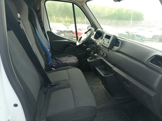 RENAULT MASTER T35 2.3 DCI 135 - foto 23