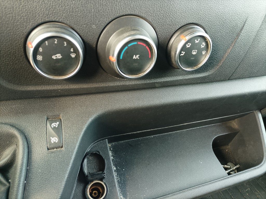 Immagine di RENAULT Master T35 2.3 dCi 135 del 08/2021 km 122133