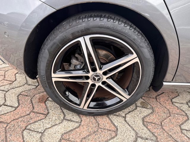 MERCEDES-BENZ A 200 PREMIUM - foto 11