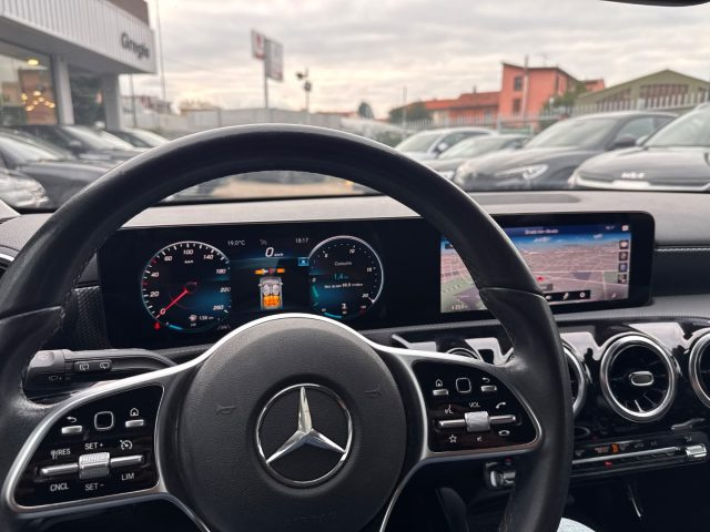 MERCEDES-BENZ A 200 PREMIUM - foto 15