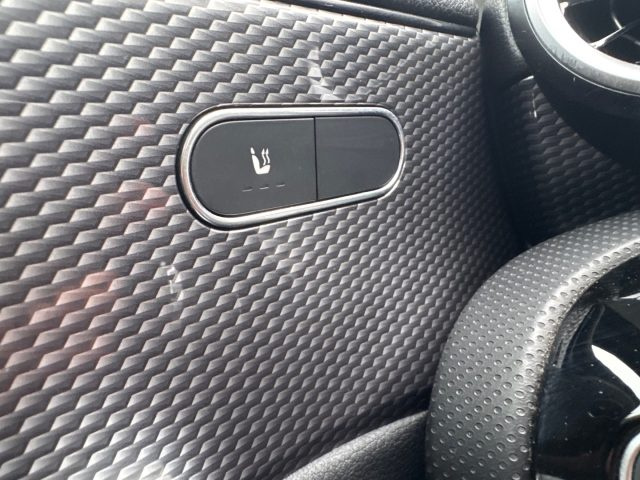 MERCEDES-BENZ A 200 PREMIUM - foto 16