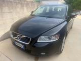 VOLVO V50 D2 R-design senza nessun lavoro da fare