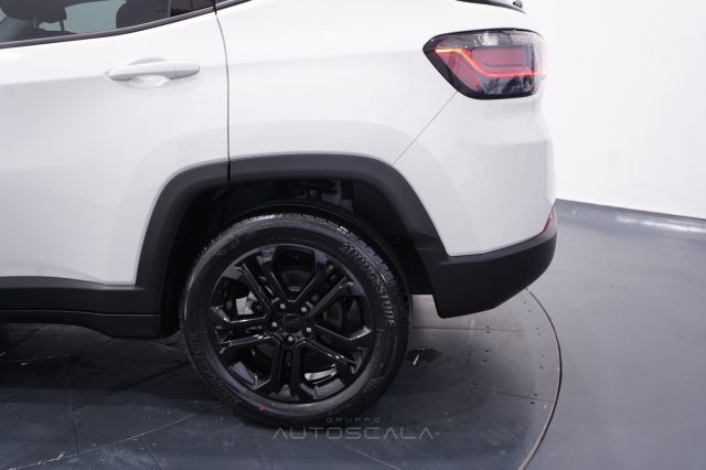 JEEP COMPASS 1.3 TURBO T4 2WD NIGHT EAGLE - foto 27