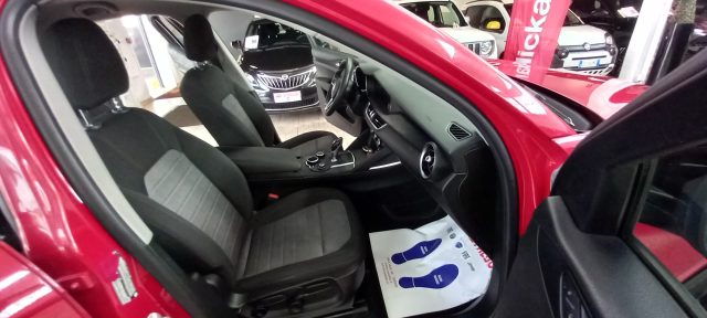 ALFA ROMEO STELVIO 2.2 TURBODIESEL 160 CV AT8 2WD B - foto 6