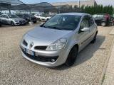 RENAULT Clio 1.4 16V 5 porte Confort