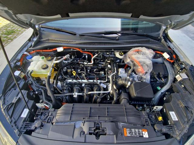 FORD KUGA 2.5 PLUG IN HYBRID 225 CV CVT 2W - foto 25