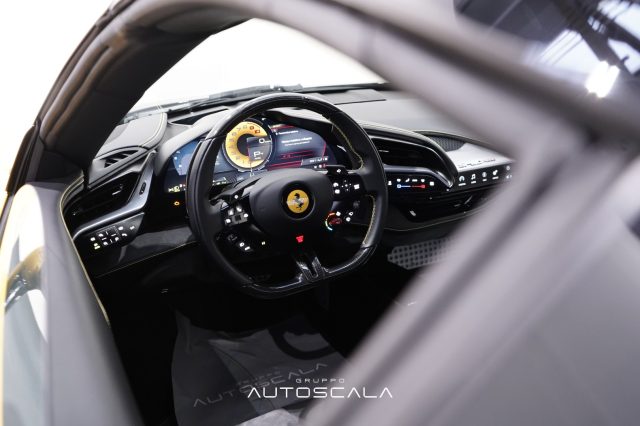 FERRARI SF90 SPIDER - foto 34