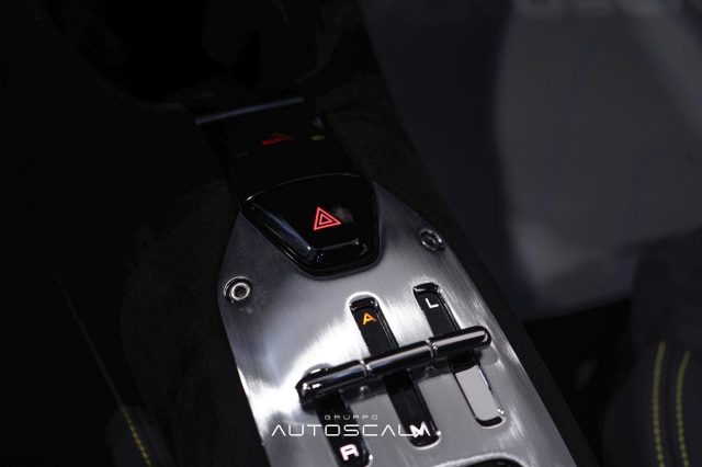 FERRARI SF90 SPIDER - foto 29