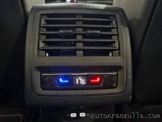 VOLKSWAGEN Golf usata, con Touch screen
