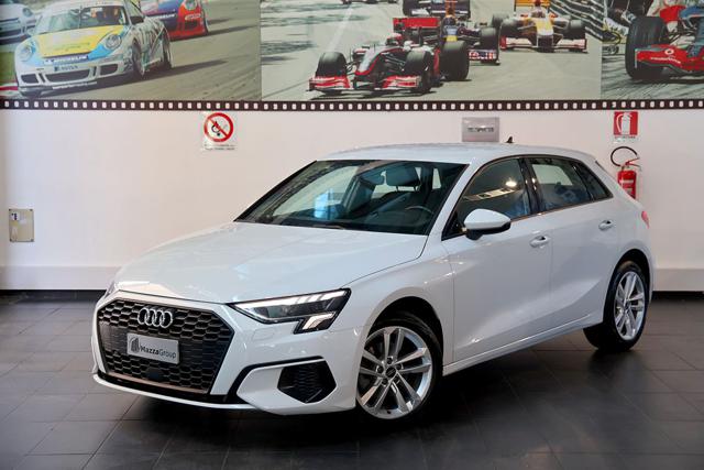 AUDI A3 Bianco Ghiaccio metallizzato