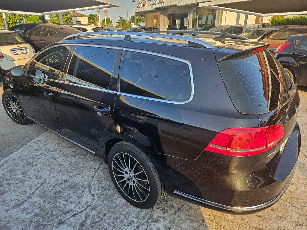 VOLKSWAGEN Passat Var 2.0 TDI 170 DSG 4m. High. BMT - 24