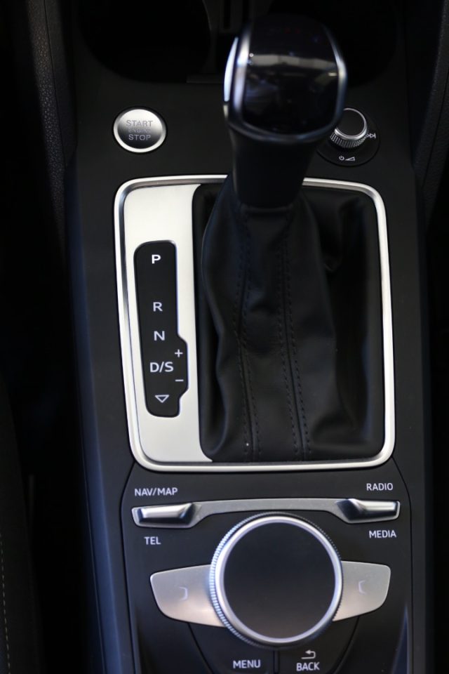 AUDI Q2 35 TDI QUATTRO S TRONIC S LINE E - foto 27