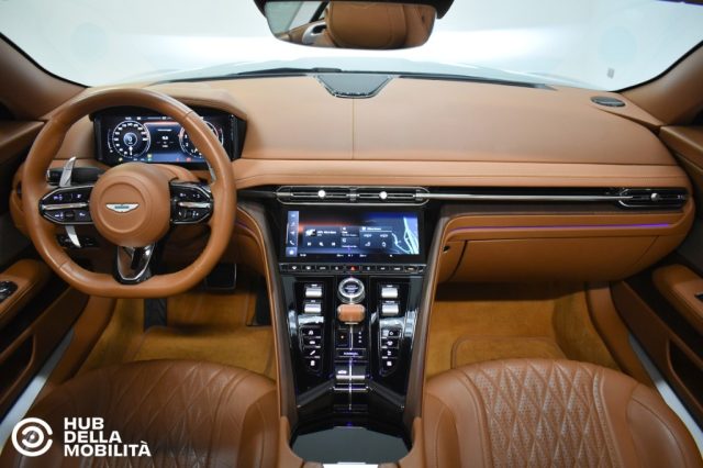 ASTON MARTIN DB12 V8 VOLANTE Q - foto 15