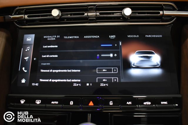 ASTON MARTIN DB12 V8 VOLANTE Q - foto 24