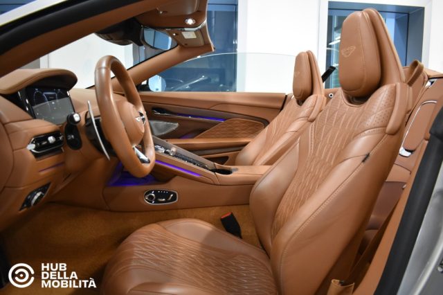 ASTON MARTIN DB12 V8 VOLANTE Q - foto 28