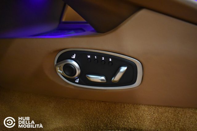 ASTON MARTIN DB12 V8 VOLANTE Q - foto 30