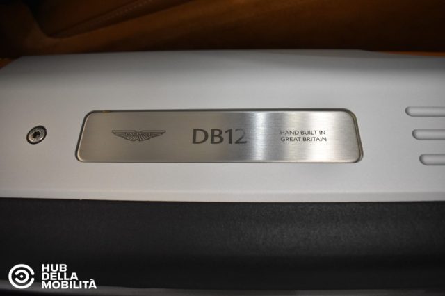 ASTON MARTIN DB12 V8 VOLANTE Q - foto 34