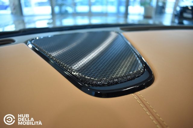 ASTON MARTIN DB12 V8 VOLANTE Q - foto 38