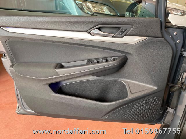 VOLKSWAGEN Golf - foto: 13