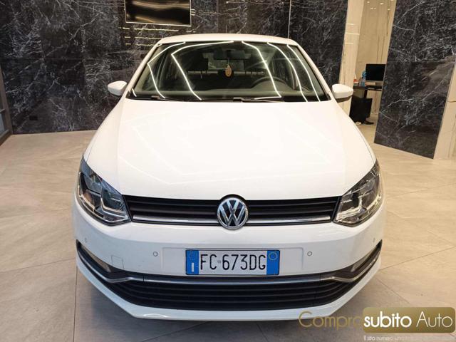 VOLKSWAGEN Polo