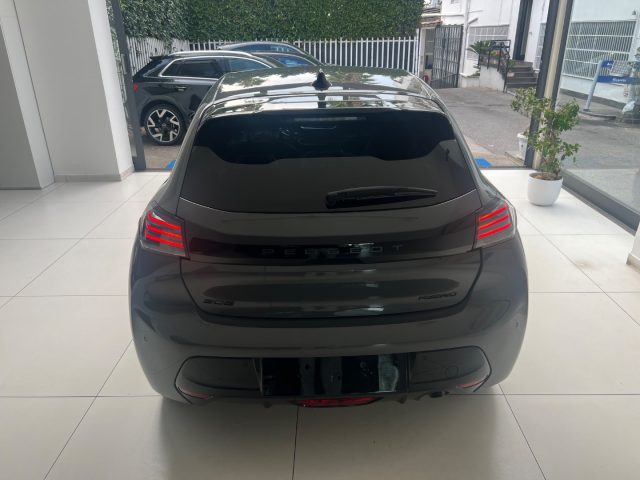 PEUGEOT 208 usata, con USB