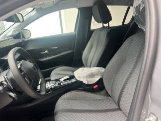 PEUGEOT 208 usata, con Schermo multifunzione interamente digitale