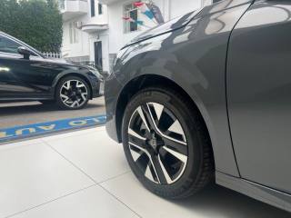 PEUGEOT 208 usata, con Park Distance Control