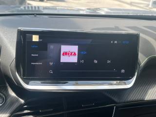 PEUGEOT 2008 usata, con Touch screen