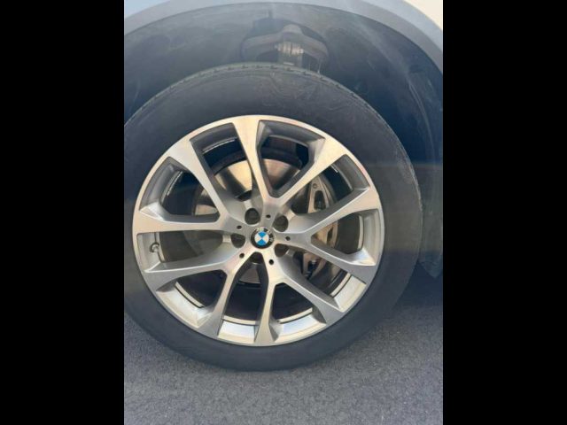 BMW X5 (G05/F95) -  XDRIVE30D 48V XLINE - foto 8