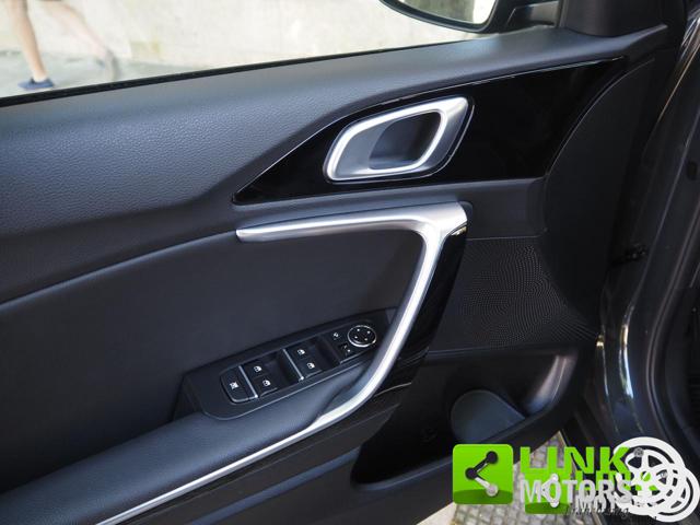 KIA XCEED 1.6 CRDI 136 CV MHEV IMT STYLE - foto 25