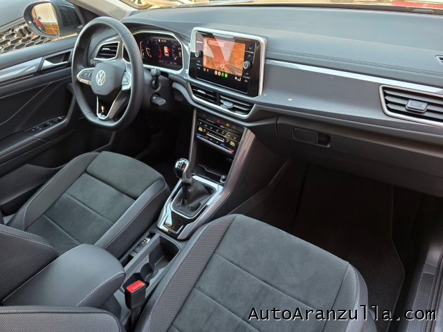 VOLKSWAGEN T-Roc usata, con Controllo automatico clima