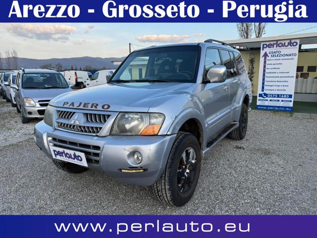 MITSUBISHI Pajero Argento metallizzato