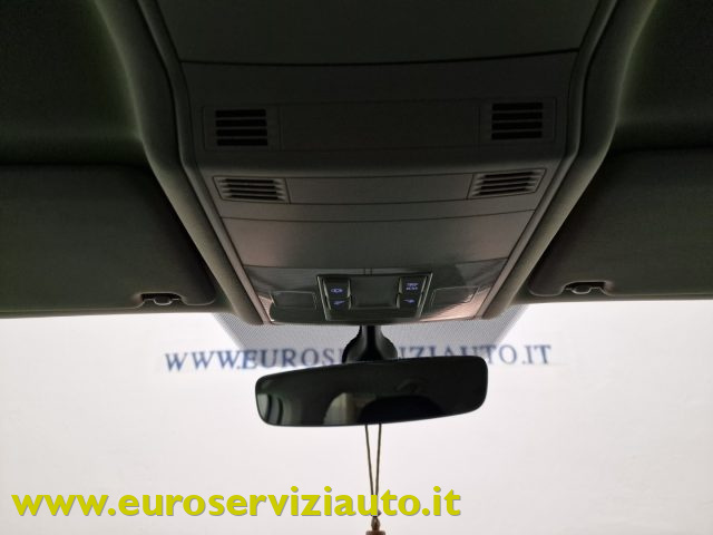VOLKSWAGEN TOURAN 1.6 TDI 115 CV SCR DSG COMFORTLI - foto 32