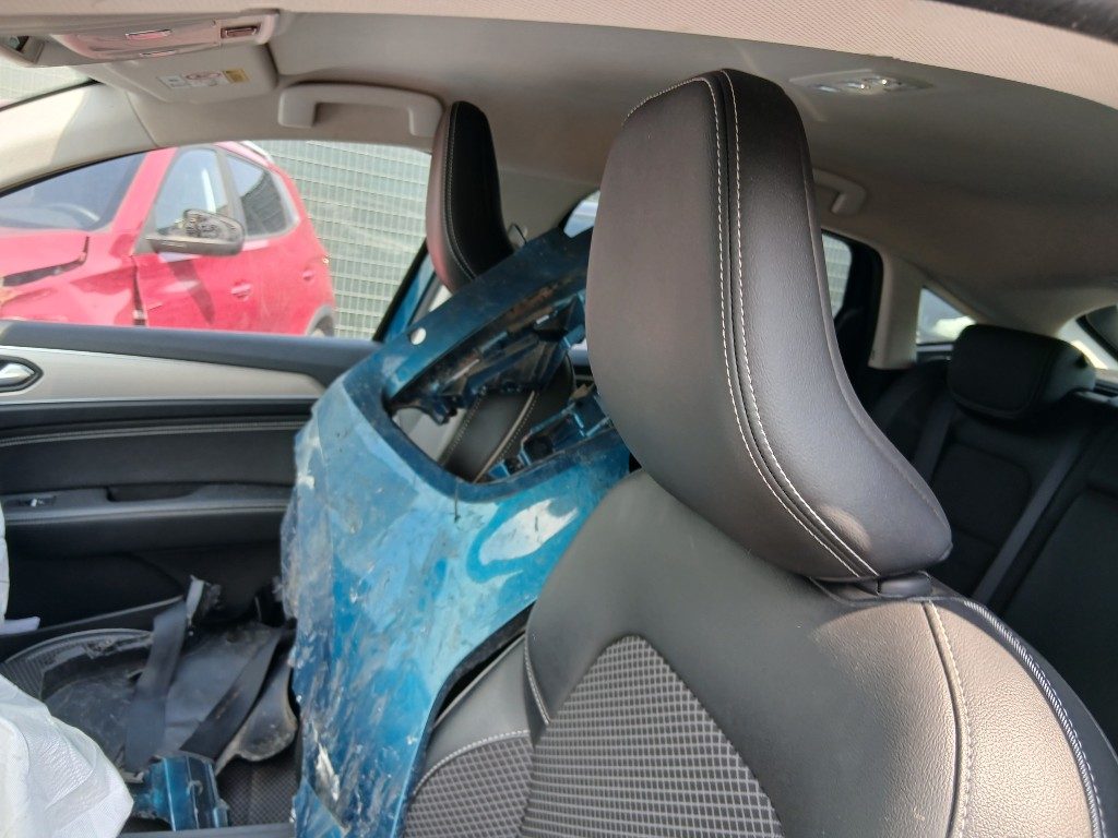 Immagine di RENAULT Arkana Hybrid E-Tech 145 CV del 02/2022 km 0