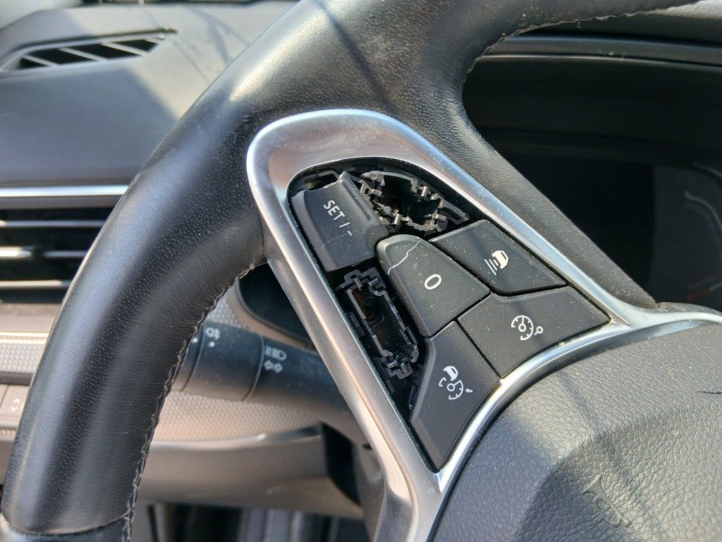 Immagine di RENAULT Arkana Hybrid E-Tech 145 CV del 02/2022 km 0