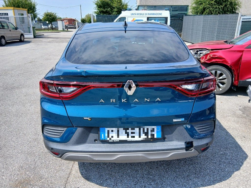 Immagine di RENAULT Arkana Hybrid E-Tech 145 CV del 02/2022 km 0