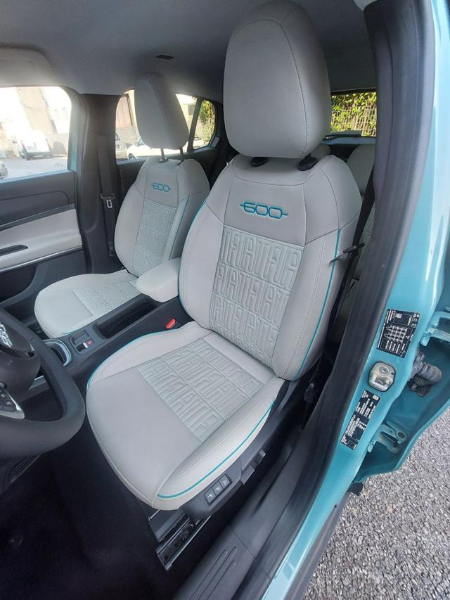FIAT 600 HYBRID 110 CV DCT MHEV LA PRIMA - foto 9