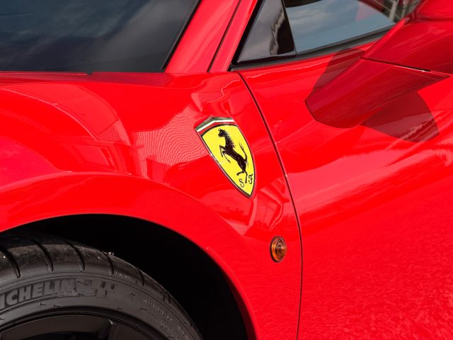 FERRARI 488 PISTA - foto 11
