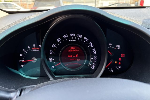 KIA SPORTAGE 1.7 CRDI VGT 2WD ACTIVE - foto 13