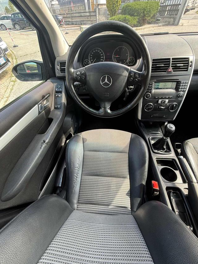 MERCEDES-BENZ A 180 usata 21
