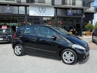 MERCEDES-BENZ A 180 usata, con Specchietti laterali elettrici