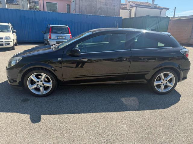 OPEL ASTRA GTC 1.7 CDTI 101CV 3P COSMO BELL - foto 23
