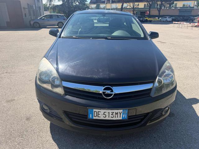 OPEL ASTRA GTC 1.7 CDTI 101CV 3P COSMO BELL - foto 24
