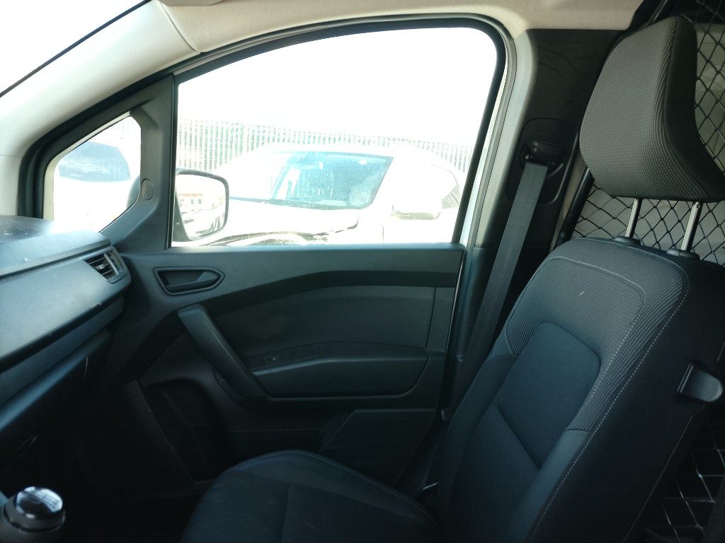 Immagine di RENAULT Kangoo 1.5 Blue dCi 95 CV del 07/2024 km 68608