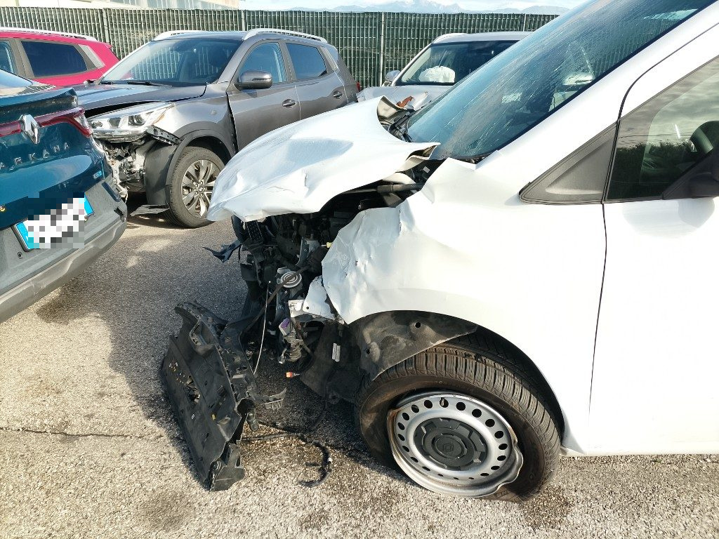 Immagine di RENAULT Kangoo 1.5 Blue dCi 95 CV del 07/2024 km 68608