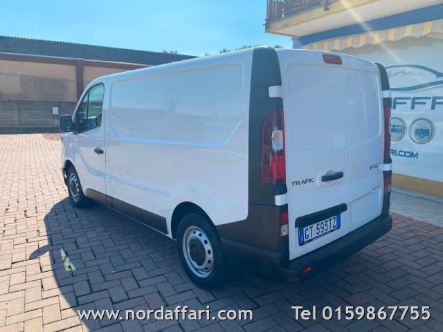 RENAULT Trafic - foto: 15